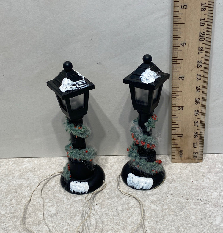 Dept. 56 Lamp Post