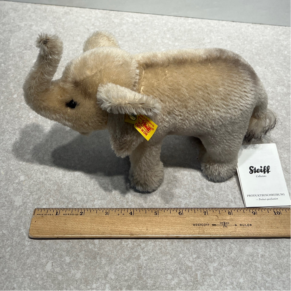 Steiff Elephant 085147