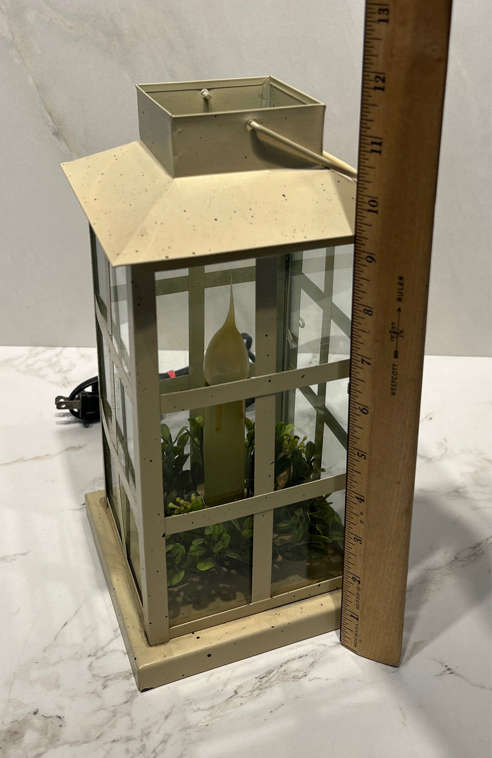 Plug-In Lantern