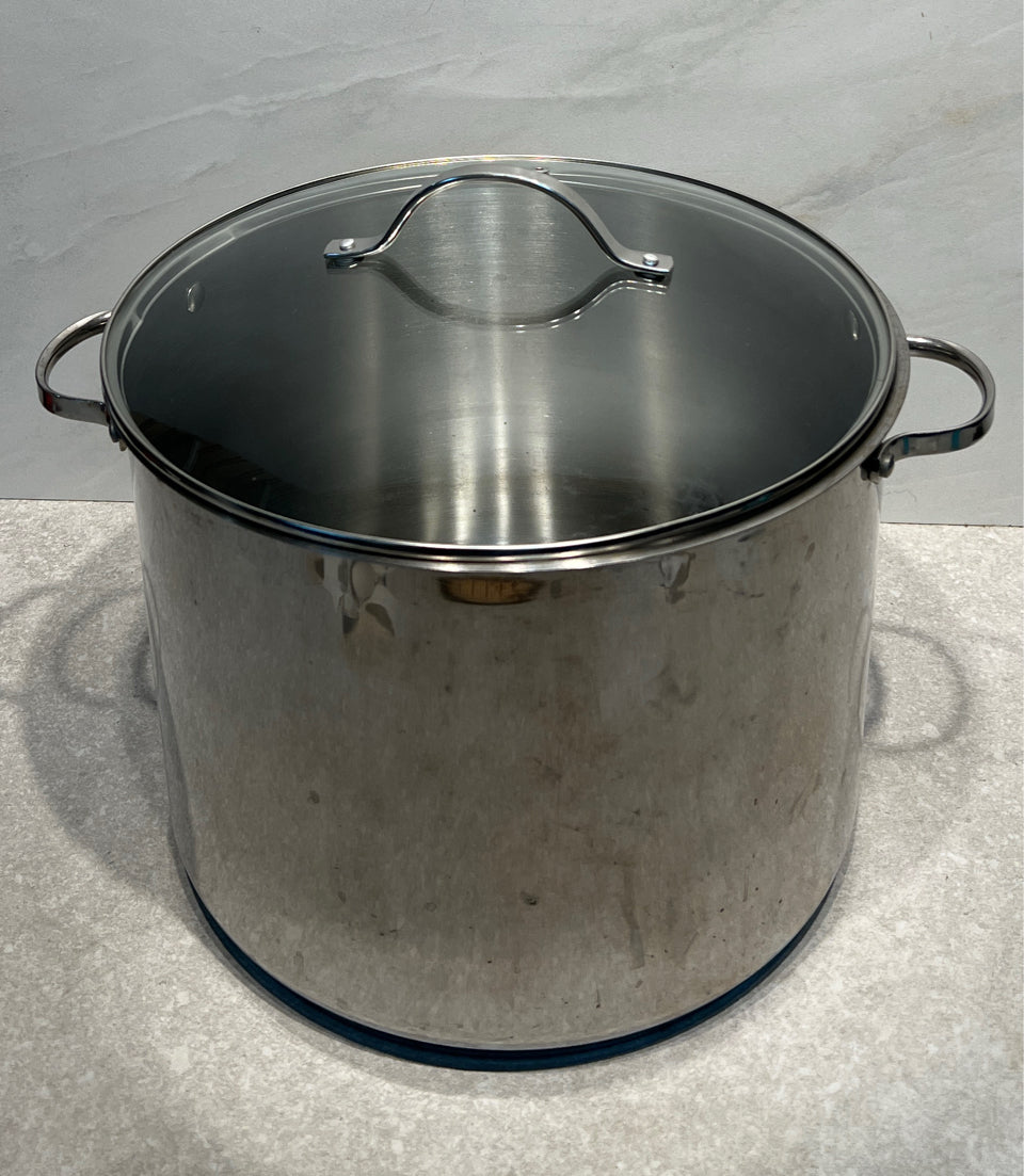 Large Chef Mate Covered Pot