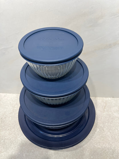 Set of 4 Covered Pyrex Bowls