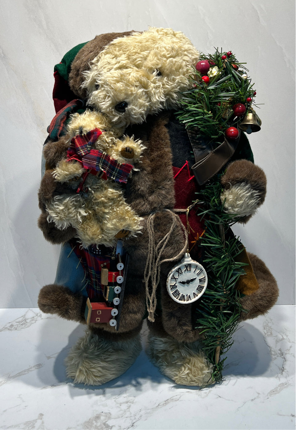 Grandeur Noel Bear