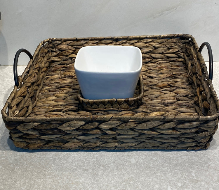 CHoip and Dip Basket