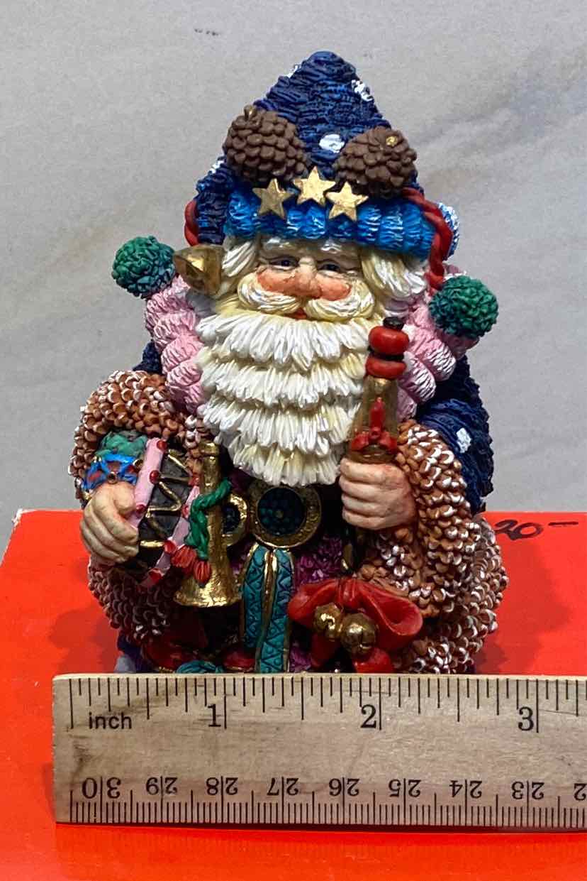 Crinkle Claus Iceland Visitor