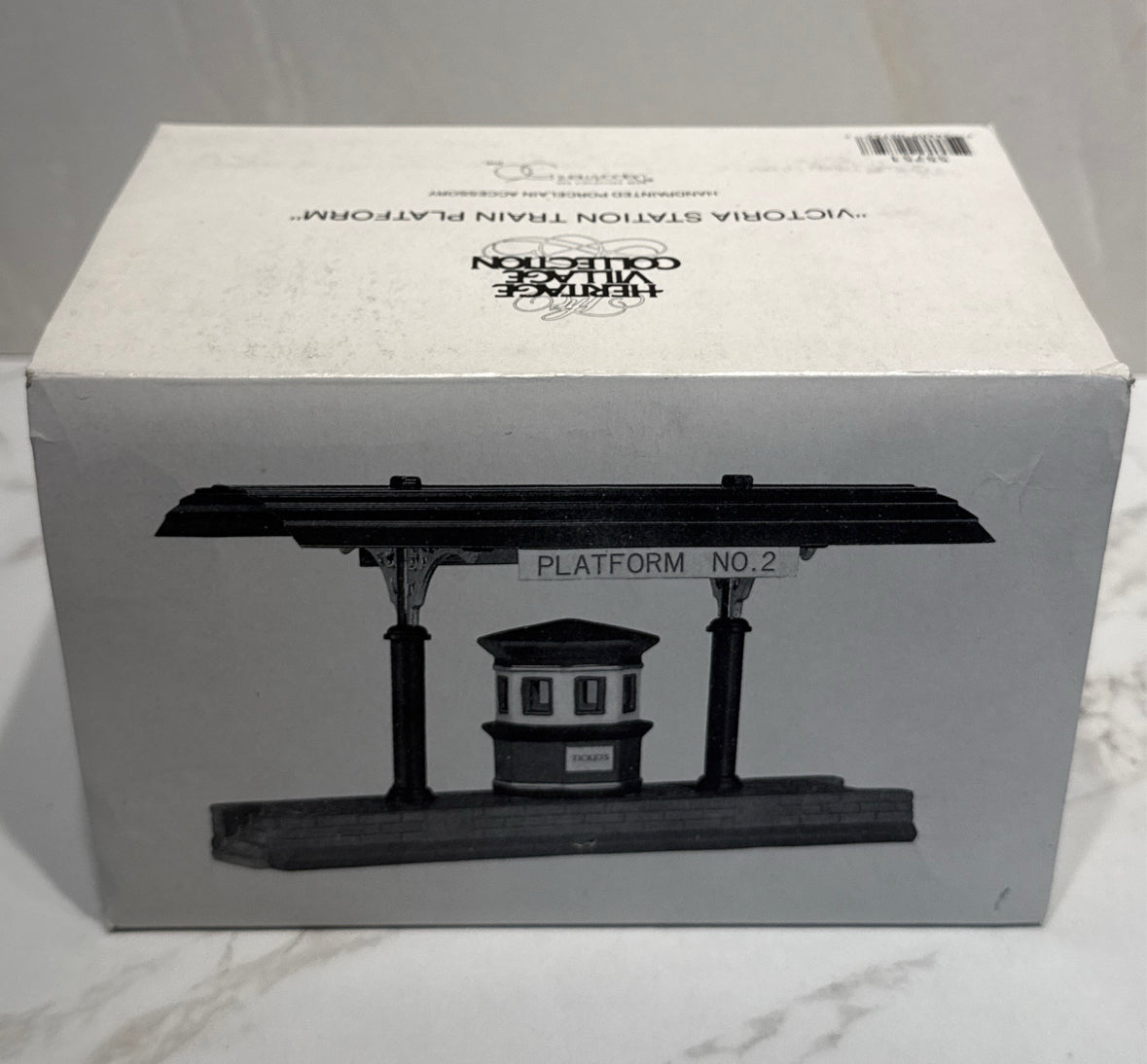 Dept. 56 Victoria Station Train Platform