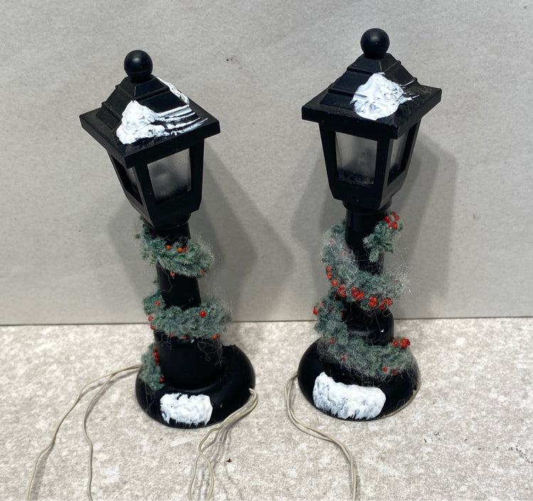 Dept. 56 Lamp Post