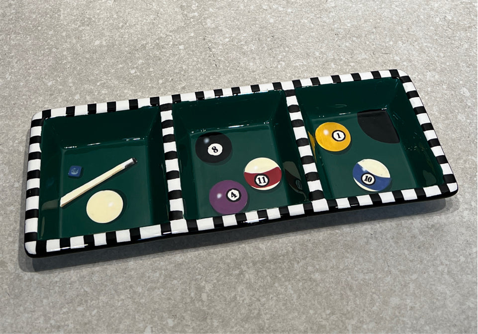 pool Divided Dish
