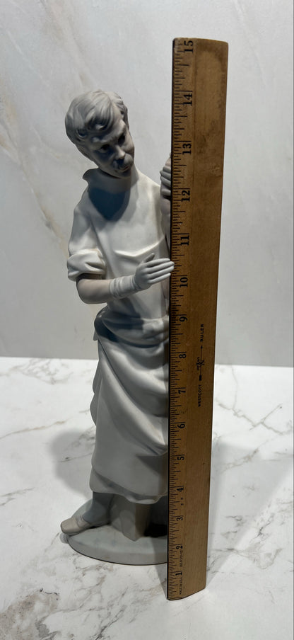Lladro "Obstetician"