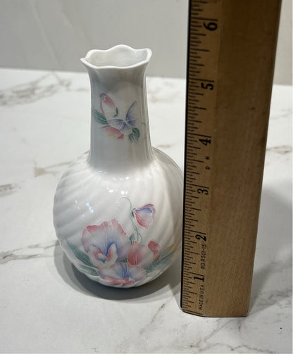 Aynsley Vase