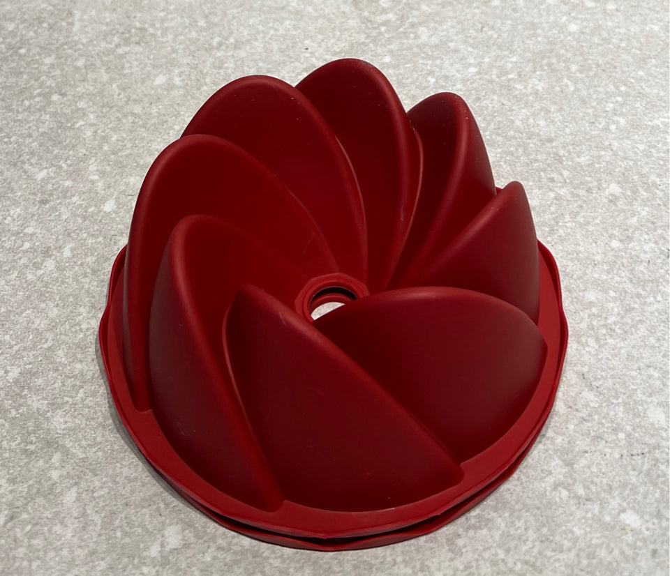 Set of 2 Bundt Pans