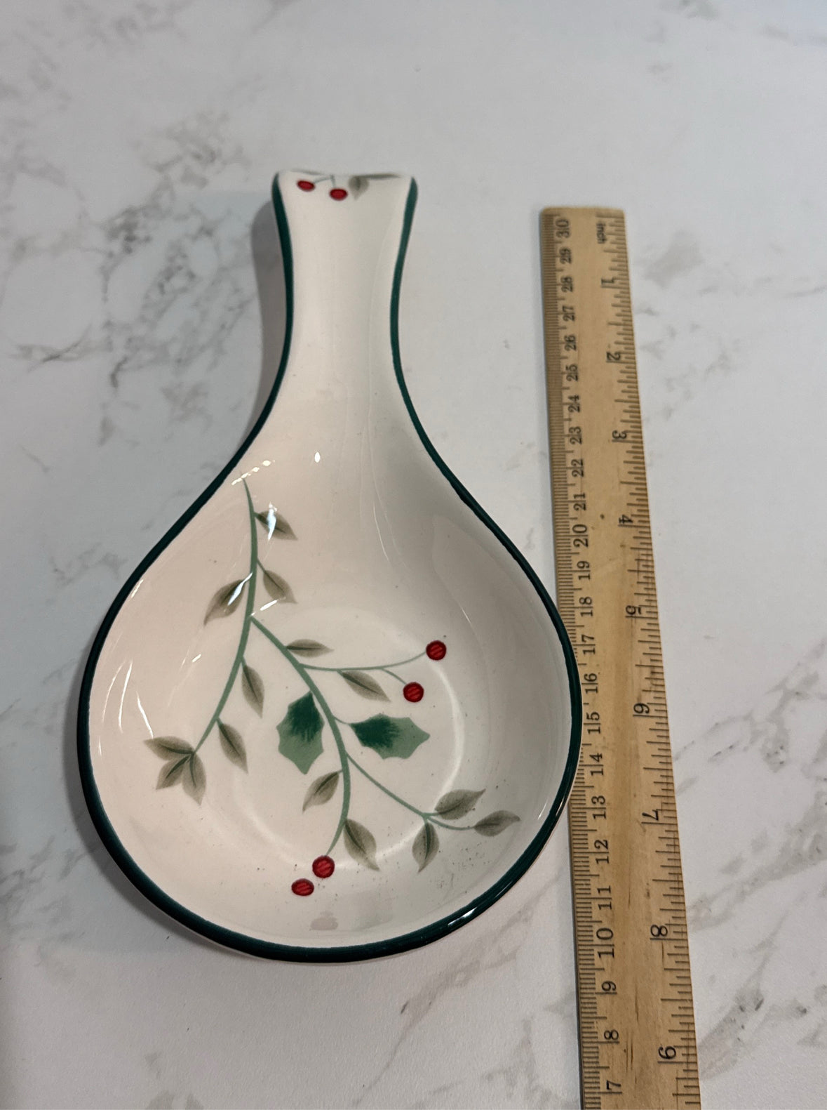 Winterberry SPoon Rest