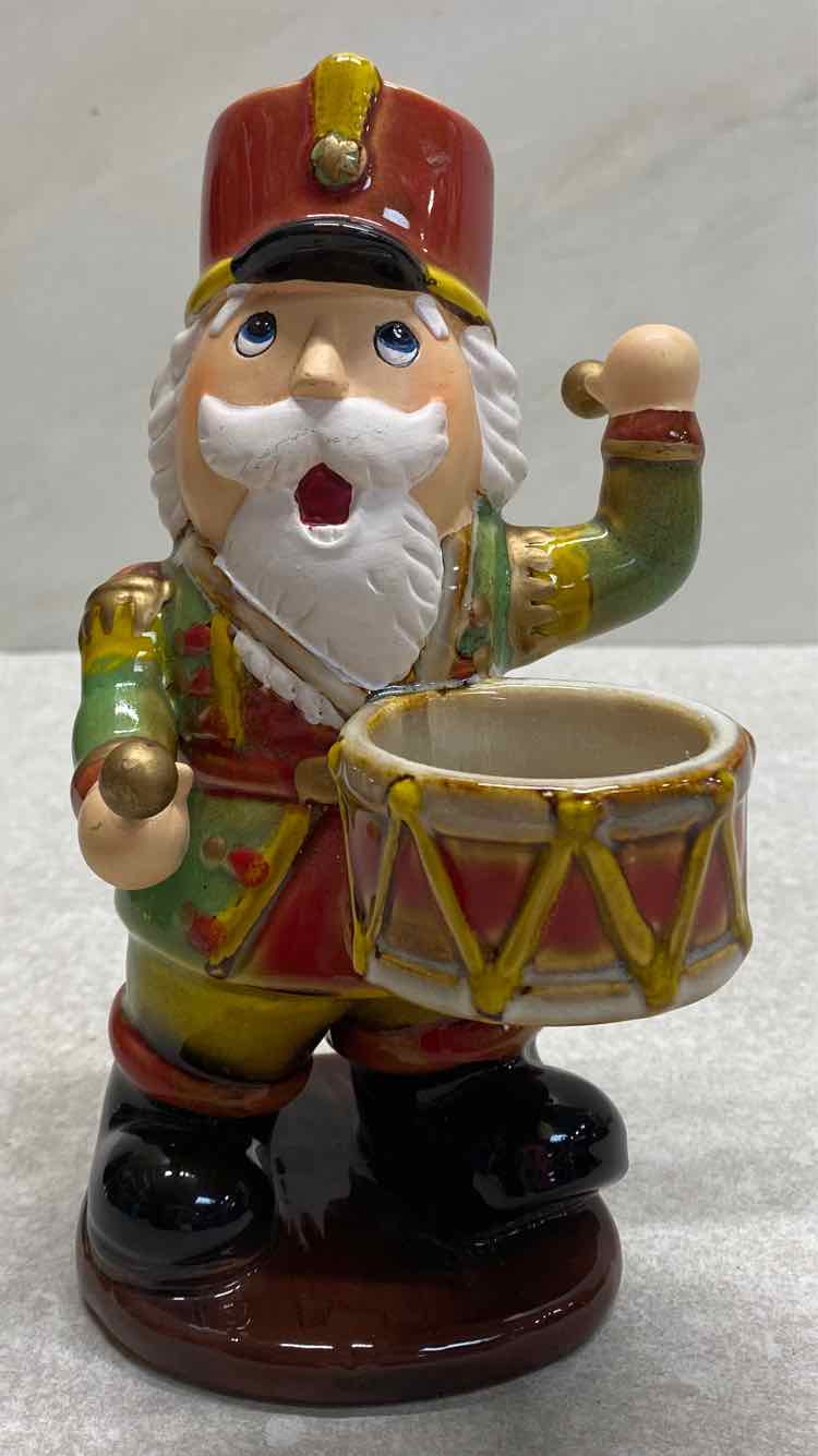 Nutcracker Candleholder