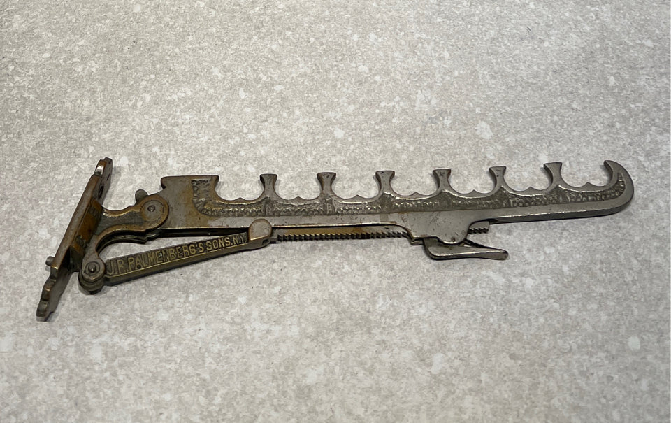 Palmenberg Bracket