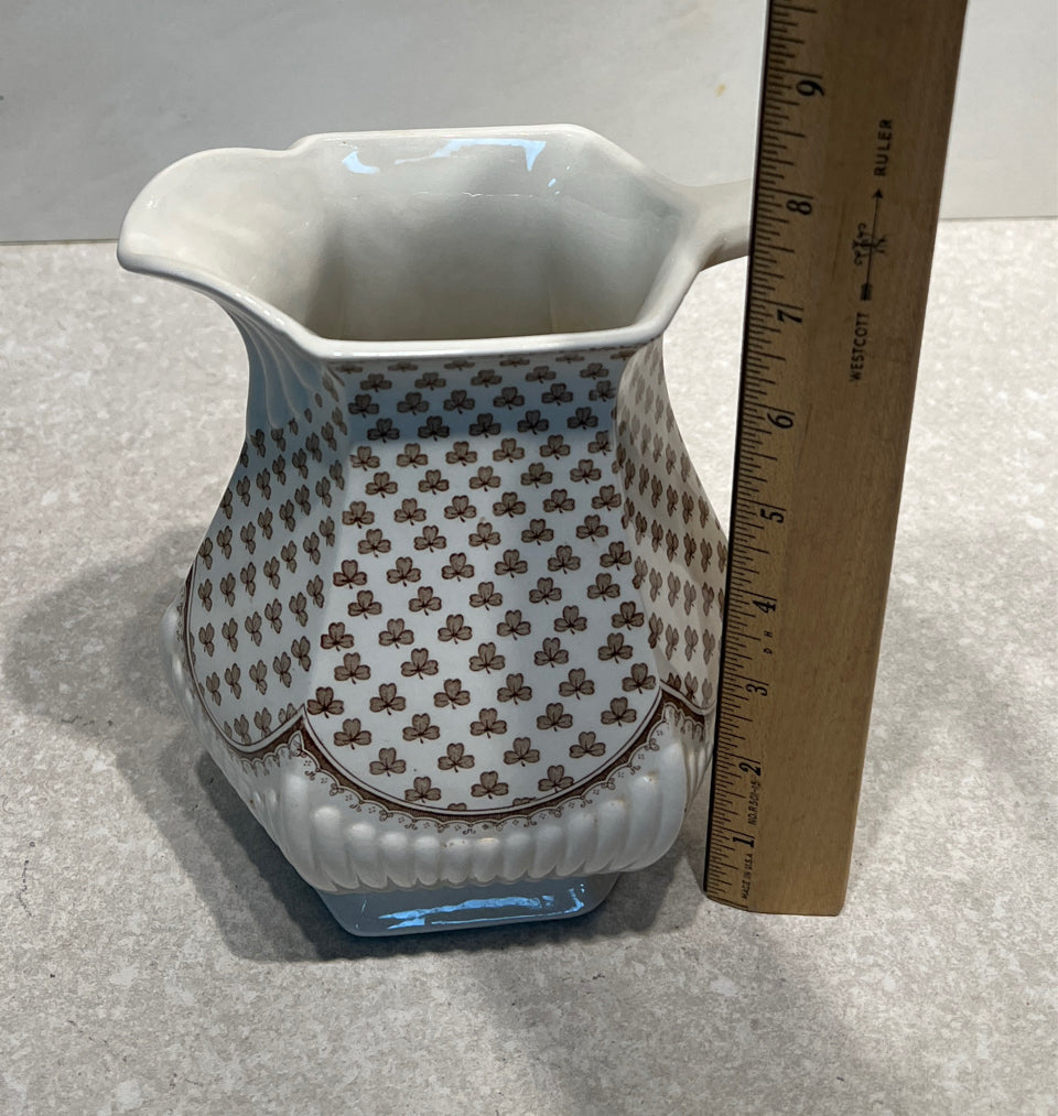 Adams Sharon Pitcher