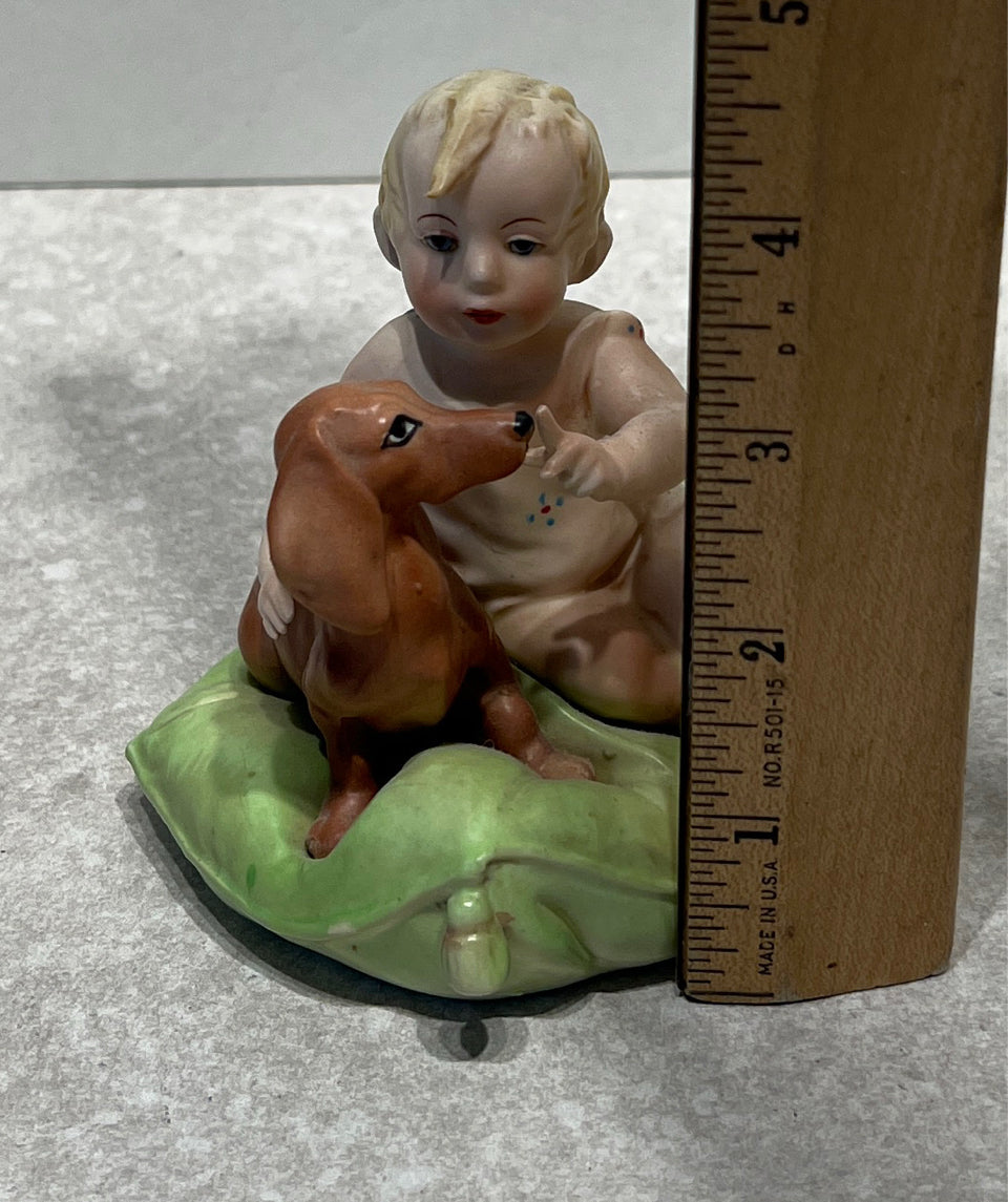 Figurine