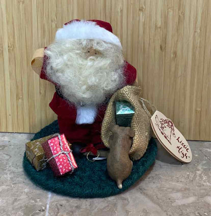 Lizzie High Santa