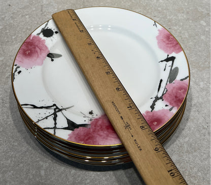 Set of 8 Noritake Plates