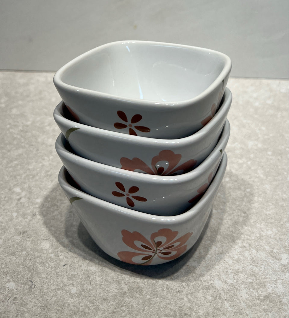 Set of 4 Corelle Bowls