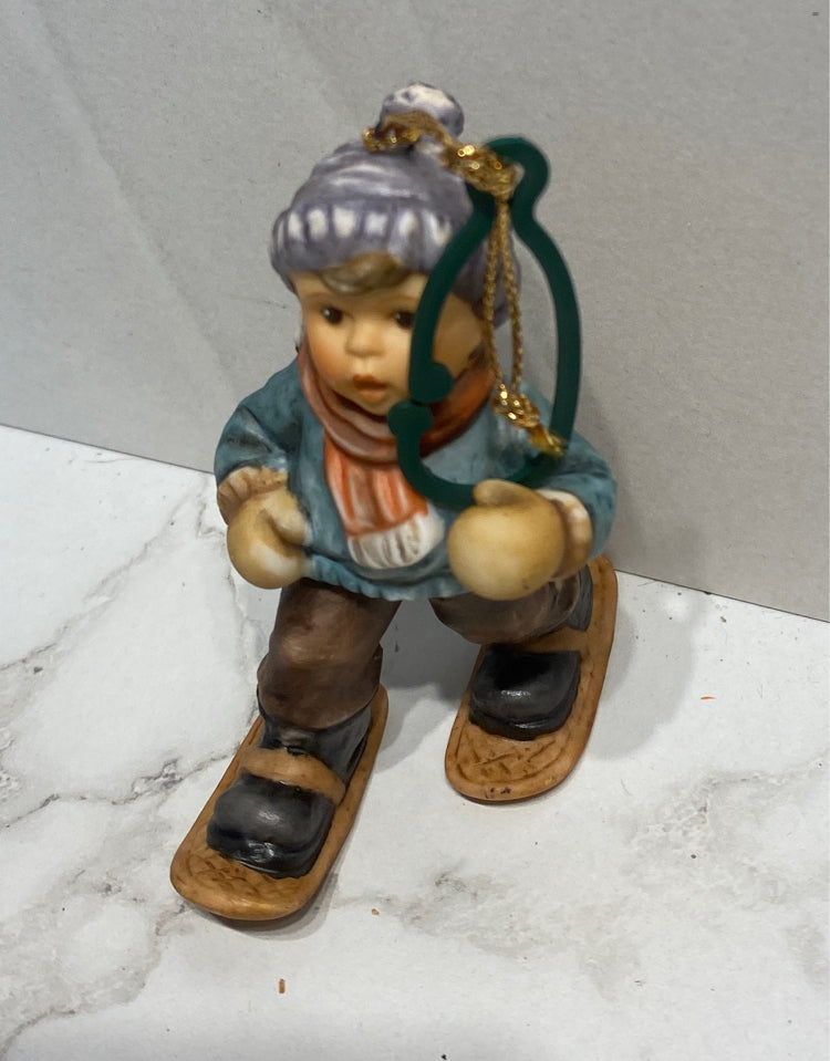 Hummel Ornamnet