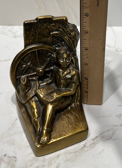 Figurine