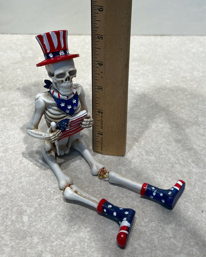 Skeleton Sitter
