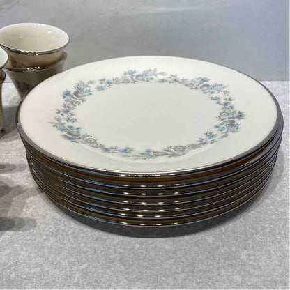 Set of Lenox Repertoire Dishes
