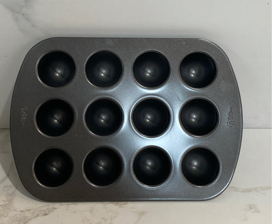 Wilton Baking Pan