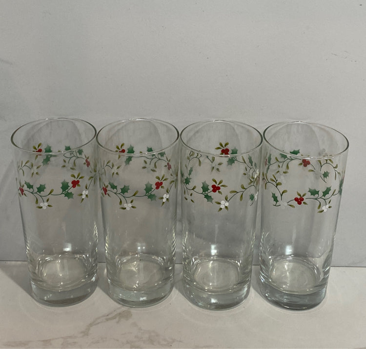 Set of 4 Glasses
