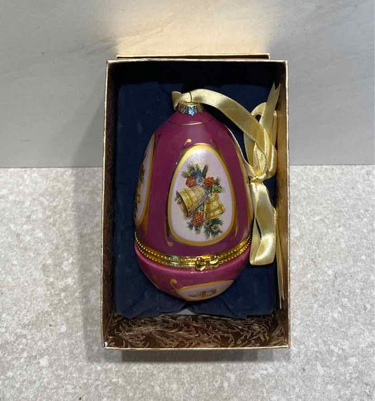 Mr. Christmas Musical Egg Ornament