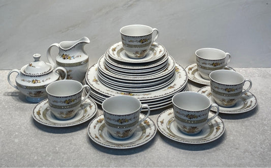 Royal Doulton "Hamilton" Dinnerware Set