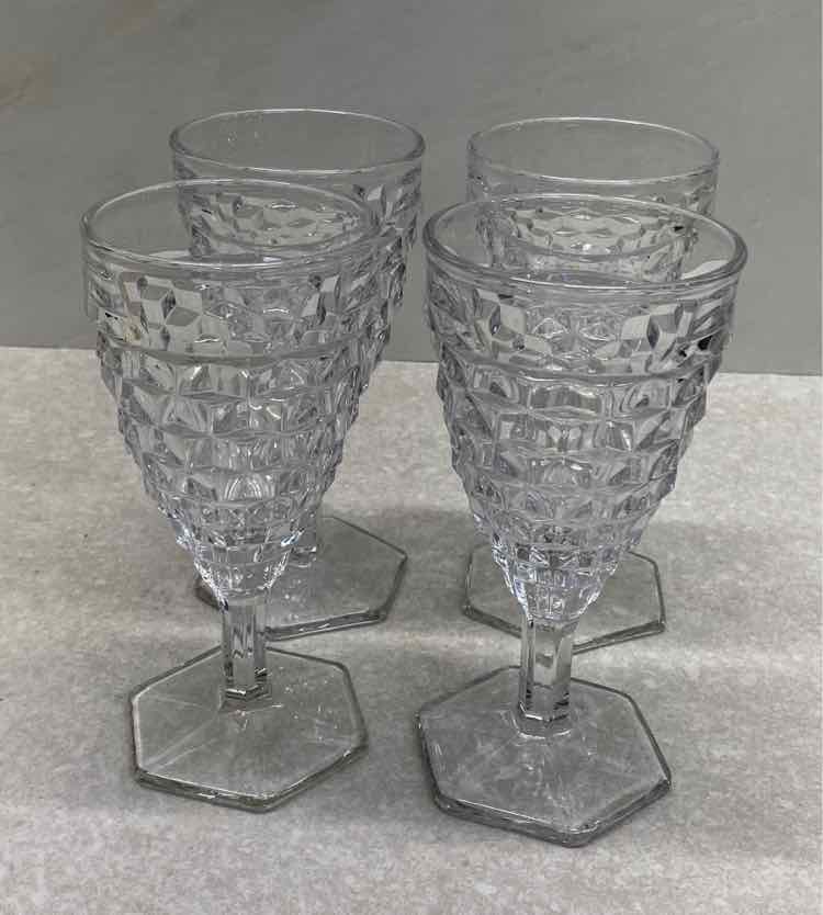 Set of 4 Glasses