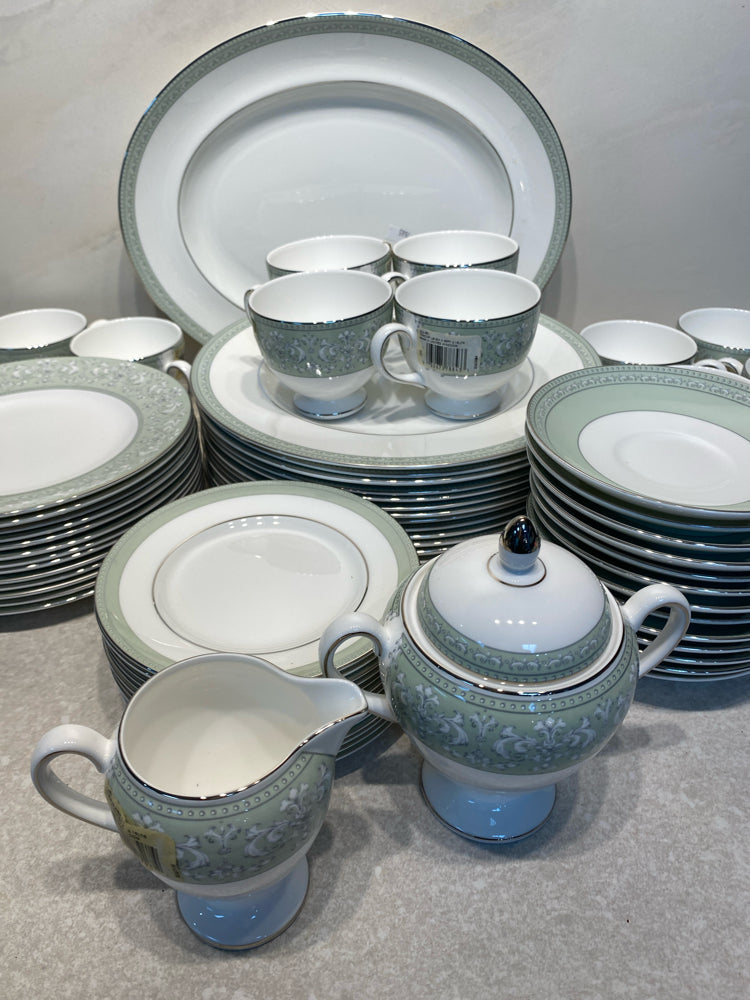 Wedgwood Juliet Dinnerware Set