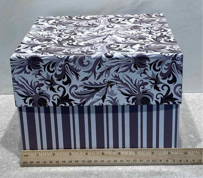 Box with 20 Cards