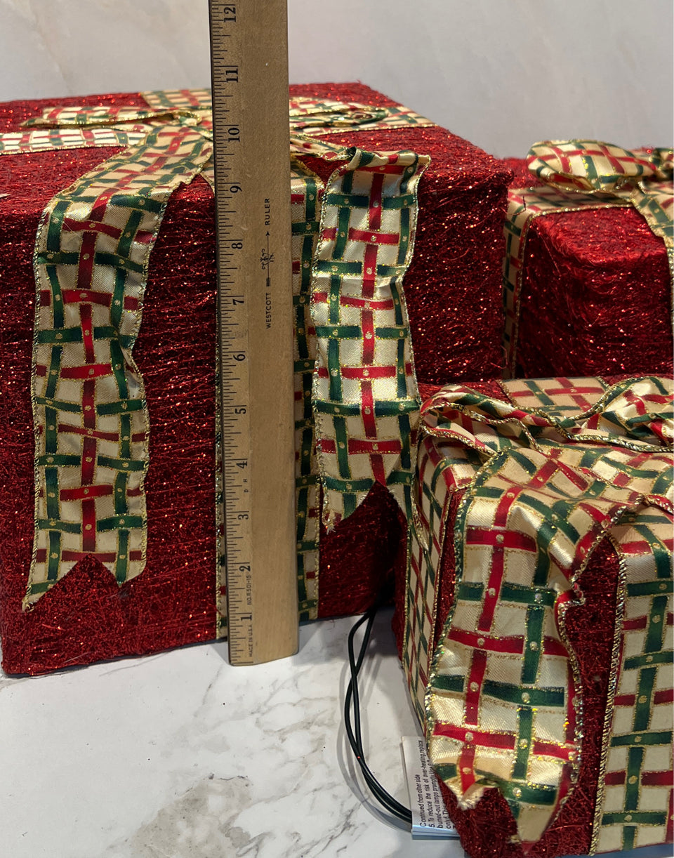 Set of 3 Lighted Presents