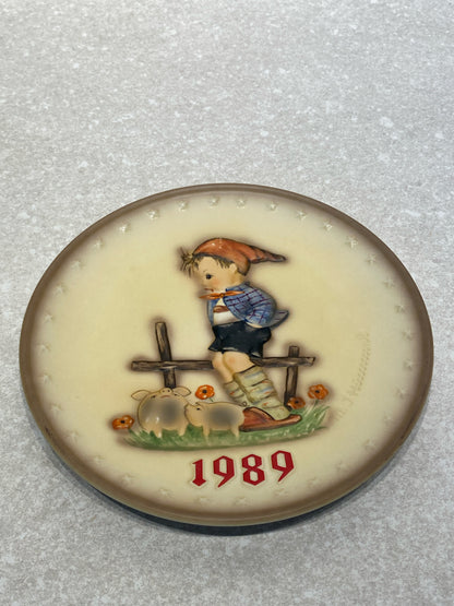 Hummel Plate