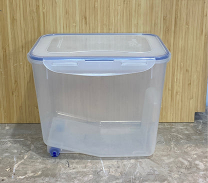 Lock & Lock Covered Bowl