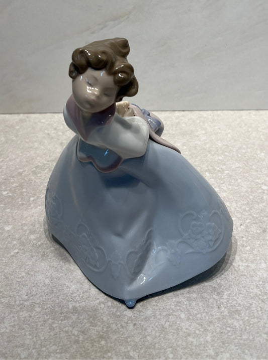 Nao Figurine