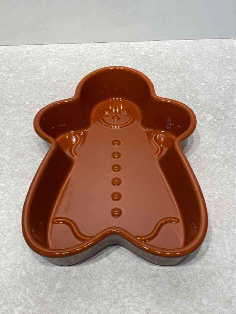 Chantal Gingerbread Dish