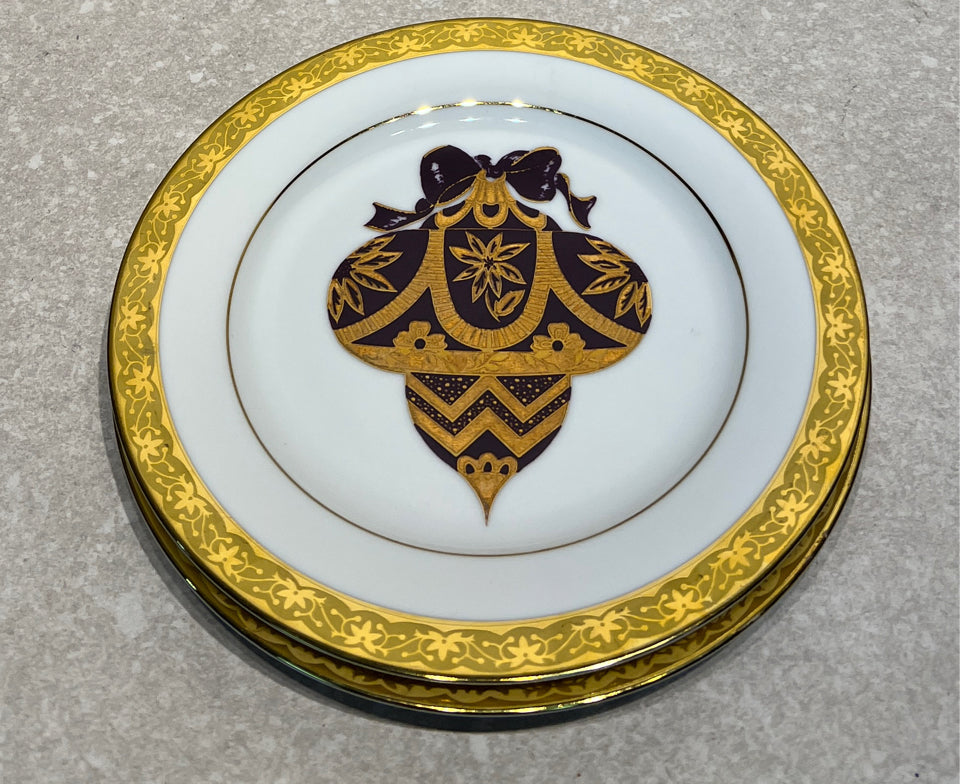 Set of 2 Plates