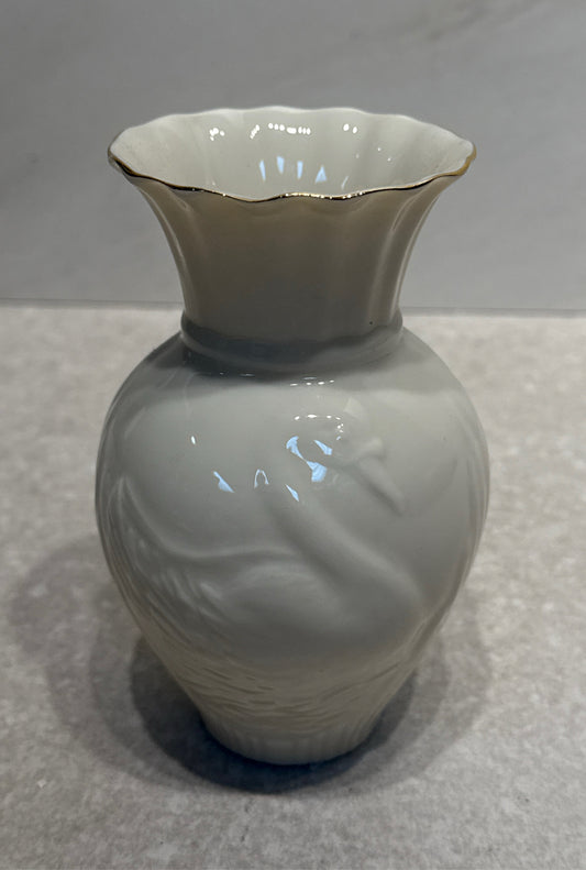 Belleek Swan Vase Renewal