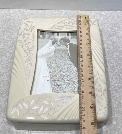 Lenox Covered Box