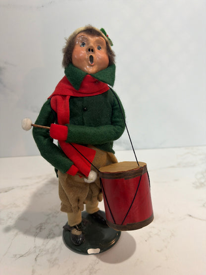 Byers Choice Caroler