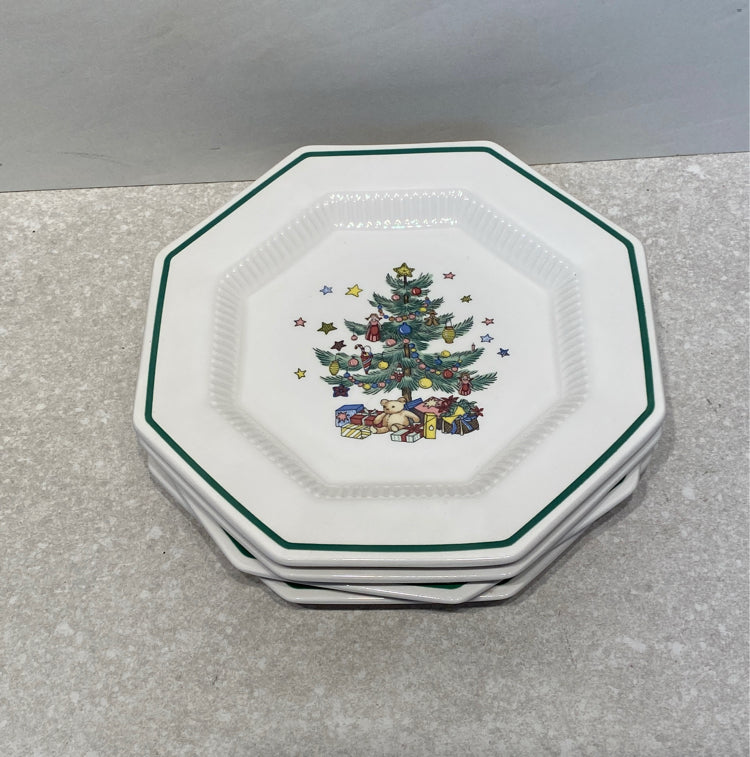 Set of 4 Plates Crazing
