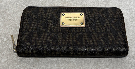 Micheal Kors Wallet