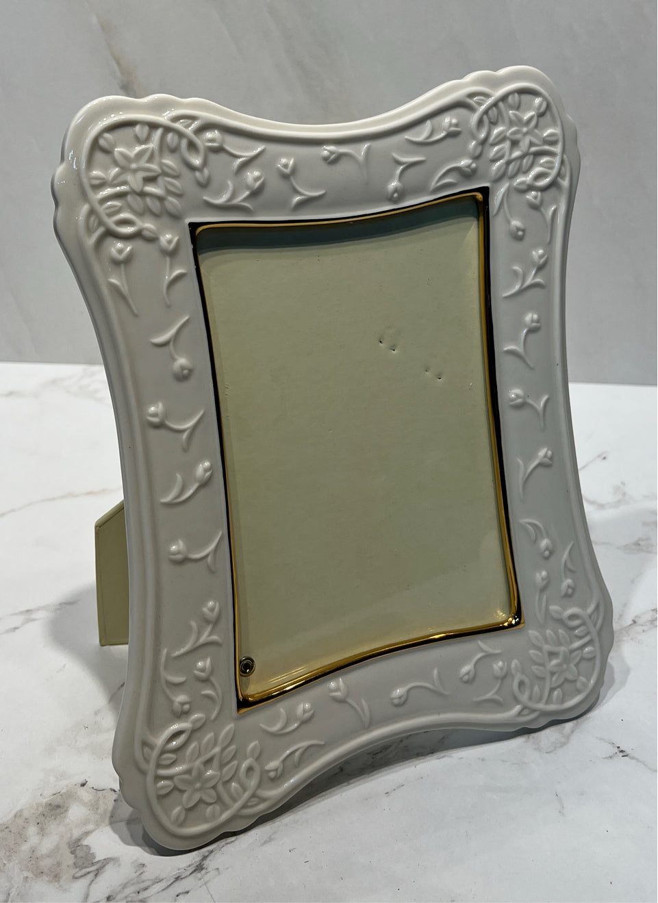 Lenox Frame