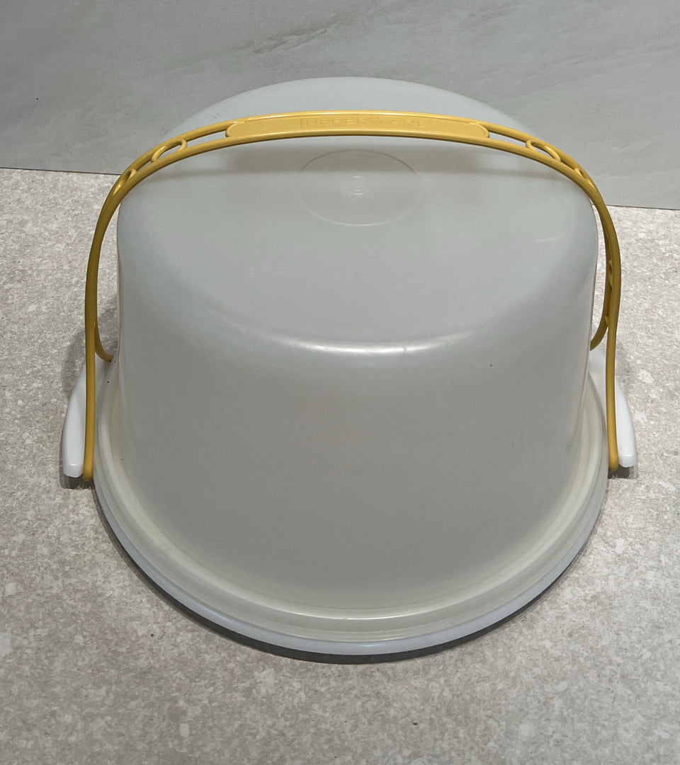 Tupperware Cake Carrier