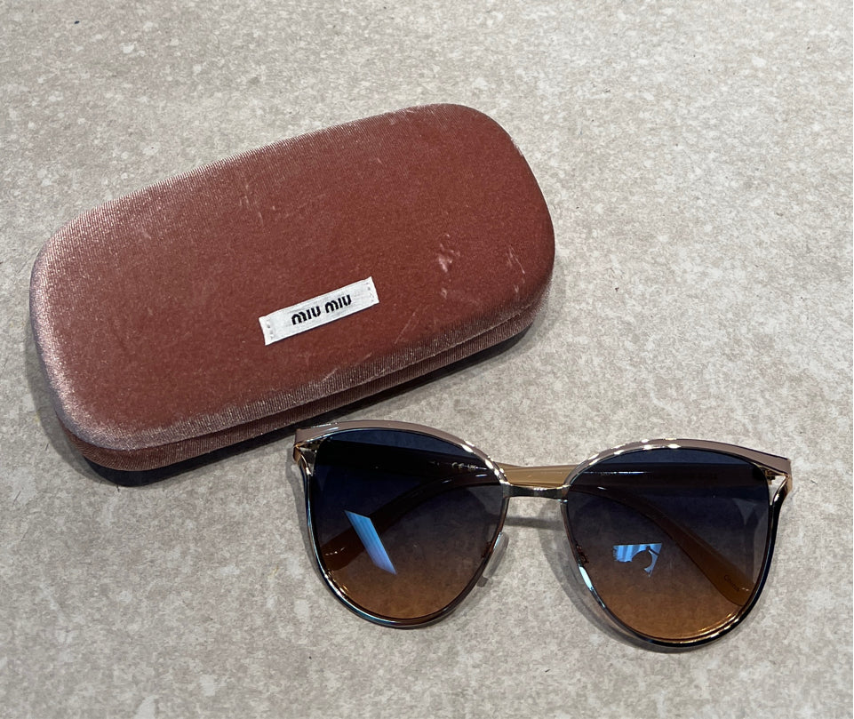 Tahari Sunglasses