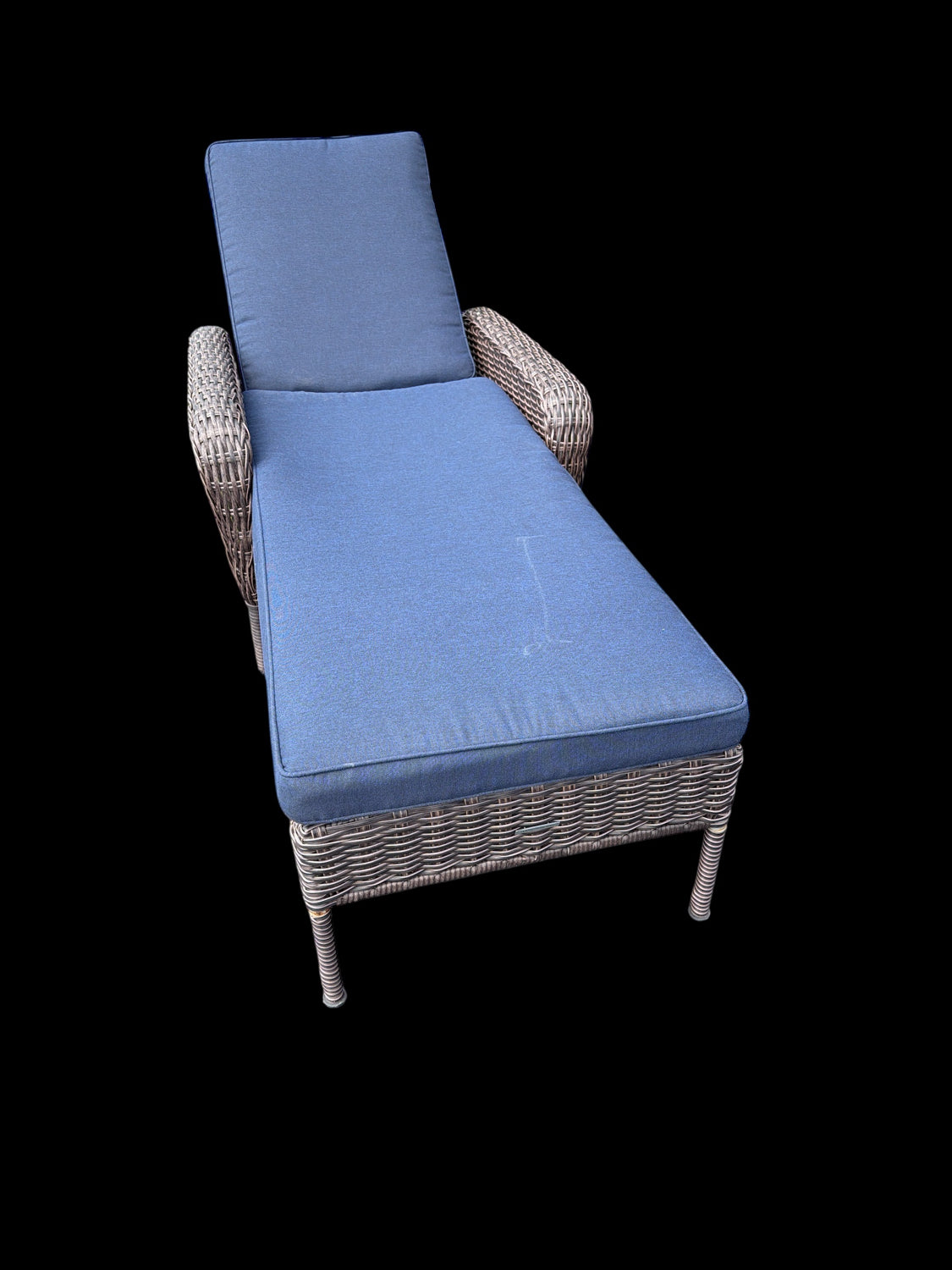 Resin Wicker Lounger