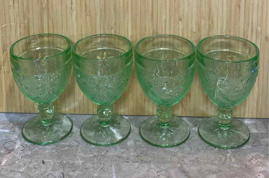 Set of 4 Tiara Chantilly Glasses