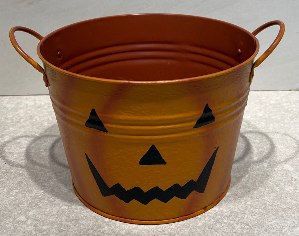 Pumpkin Bucket